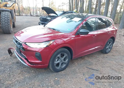 2023 Ford Escape St-Line z USA, uszkodzony, nr VIN 1FMCU9MN7PUA74350